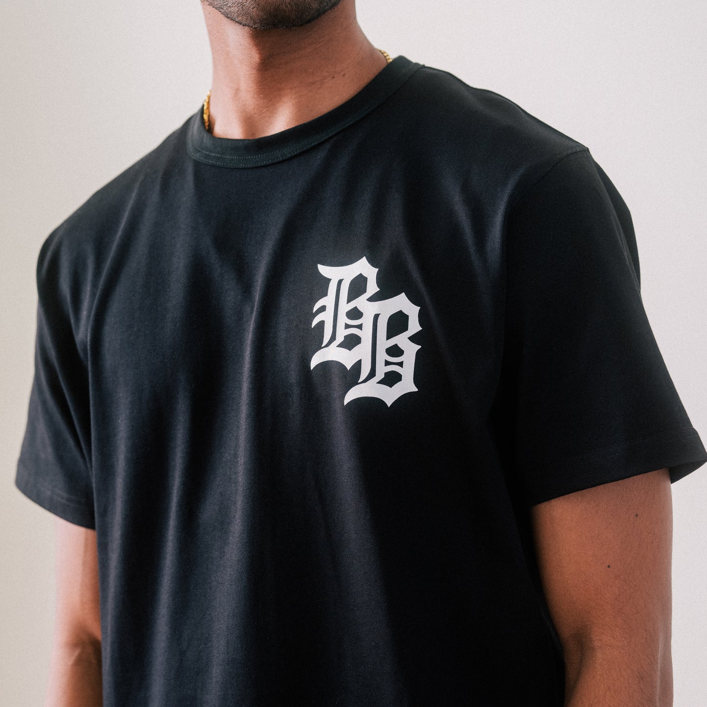 BB Old English T-Shirt - Black